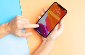 Top Reasons Professionals Prefer Renting iPhones Over Buying