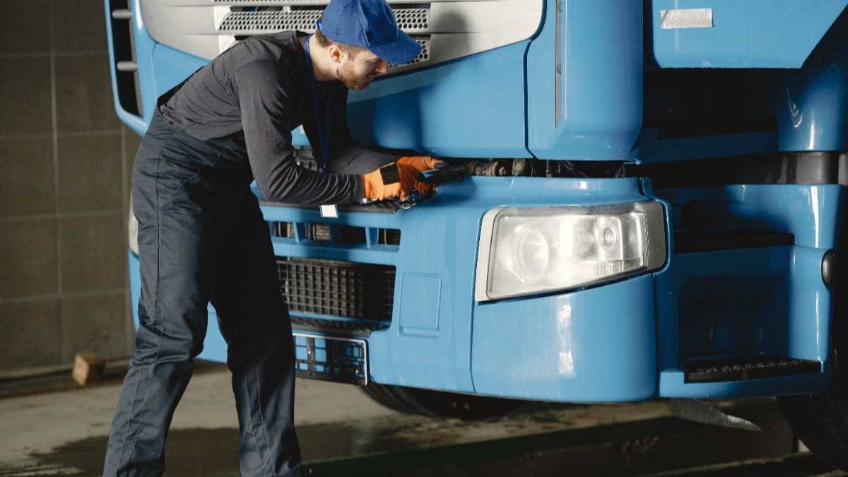 Common Trailer Problems and How to Prevent Them