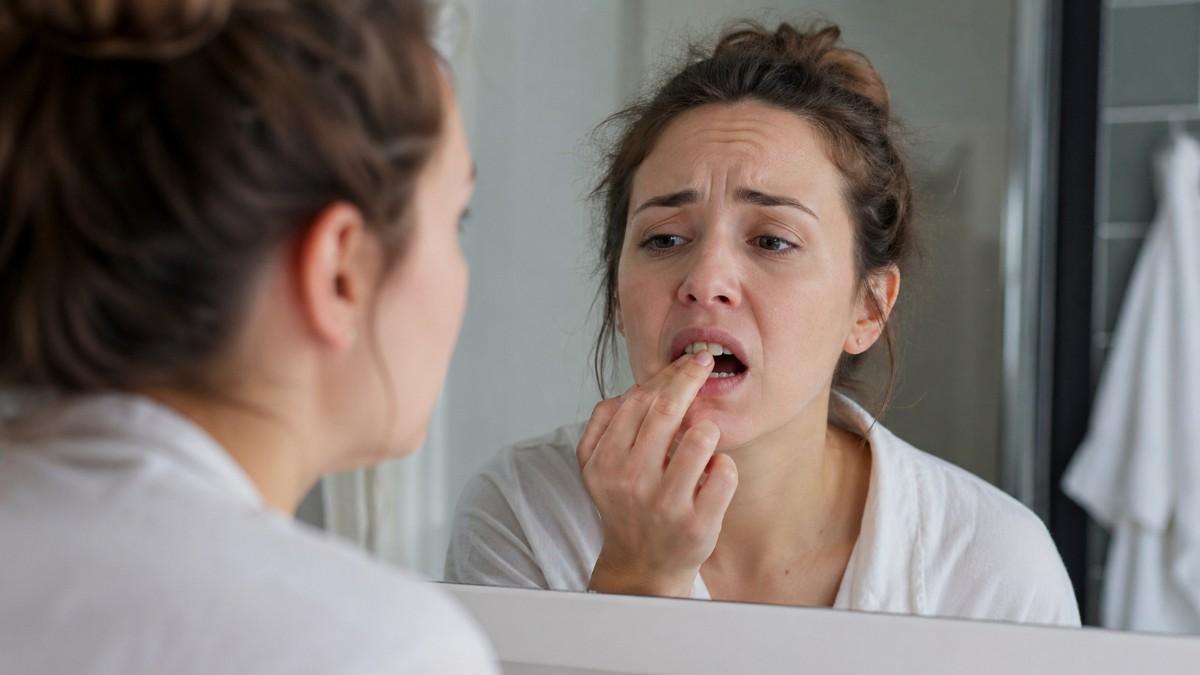 Early Warnings Key Signs of Gum Disease You Shouldn’t Ignore